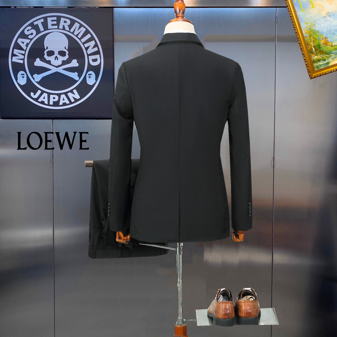 Loewe Business Suit